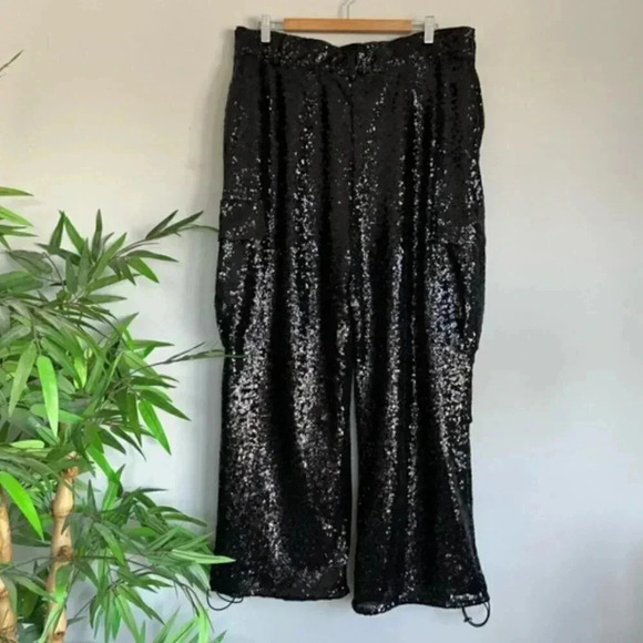 NWT Anthropologie Black Sequin Cargo Pull on Trouser Party Event Pants Size 16 - Picture 7 of 11